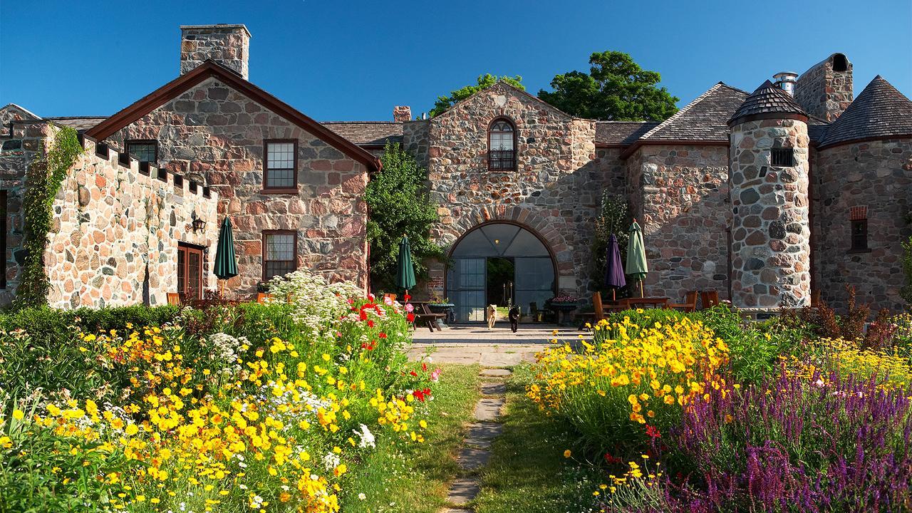 Ste. Anne'S Spa Графтон Экстерьер фото