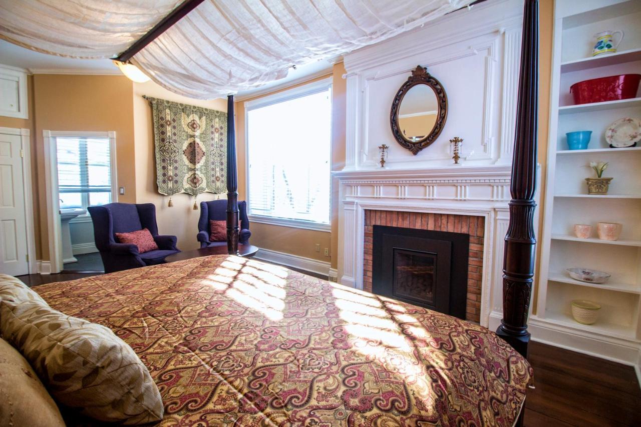 Ste. Anne'S Spa Графтон Экстерьер фото